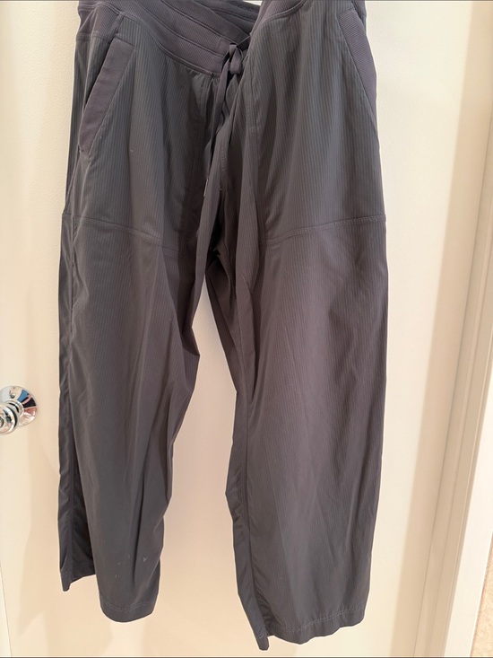 lululemon athletica Pants - lululemon size12 ladies pants